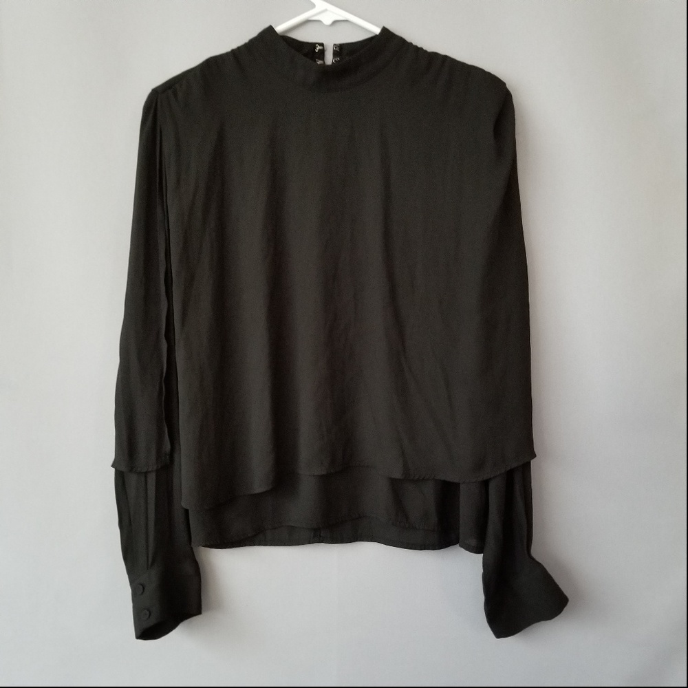 X FOREVER 21 MOCK NECK LONG SLEEVE SOLID BLOUSE